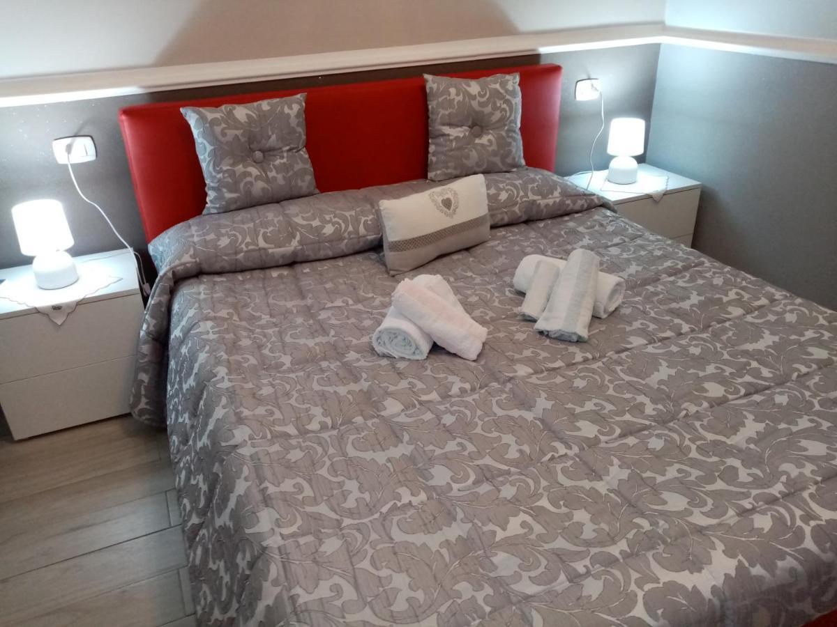 Casa Vacanza Rosariomaria 雷阿尔蒙特 外观 照片